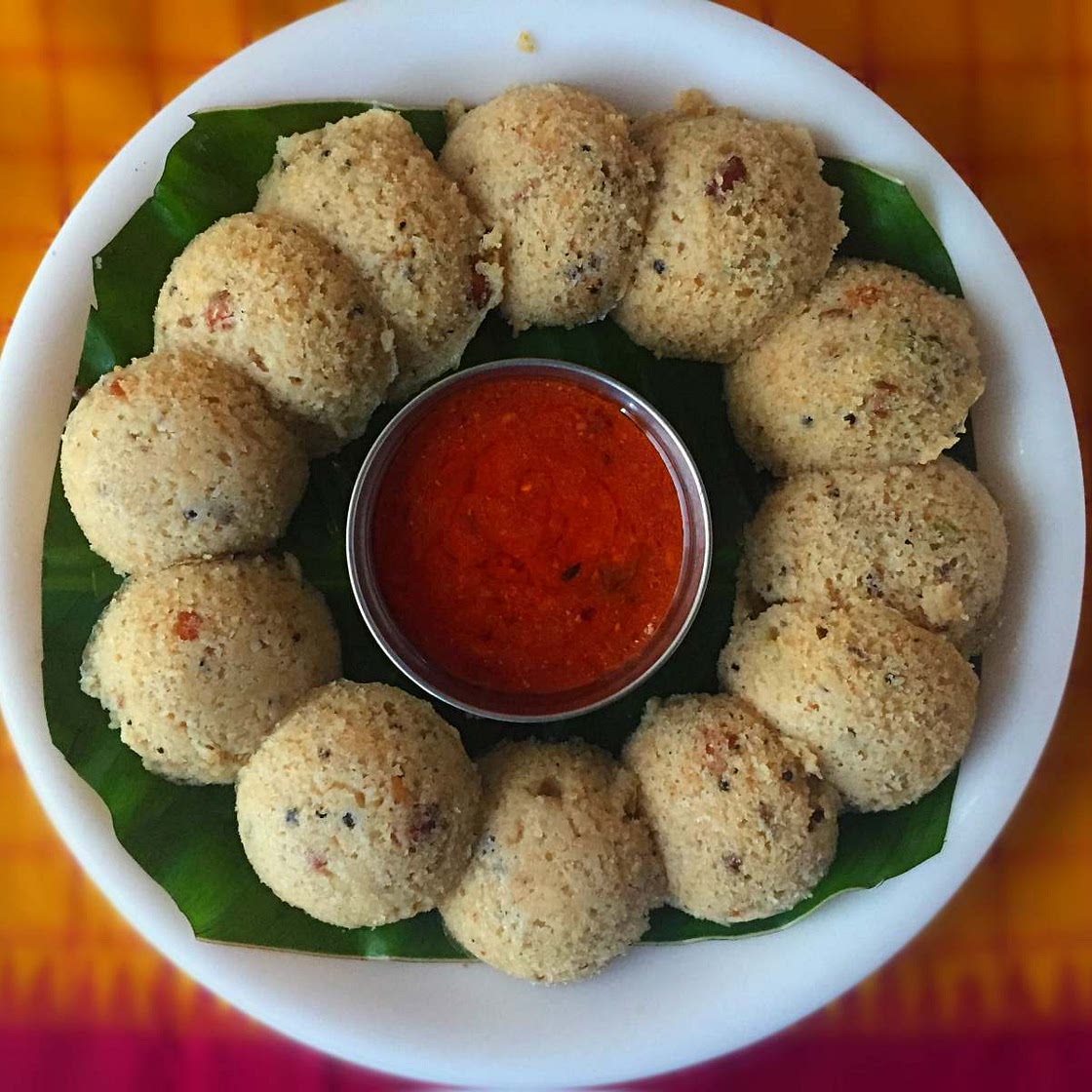 Godhumai Idli Recipe (Instant Whole Wheat Flour Idli)