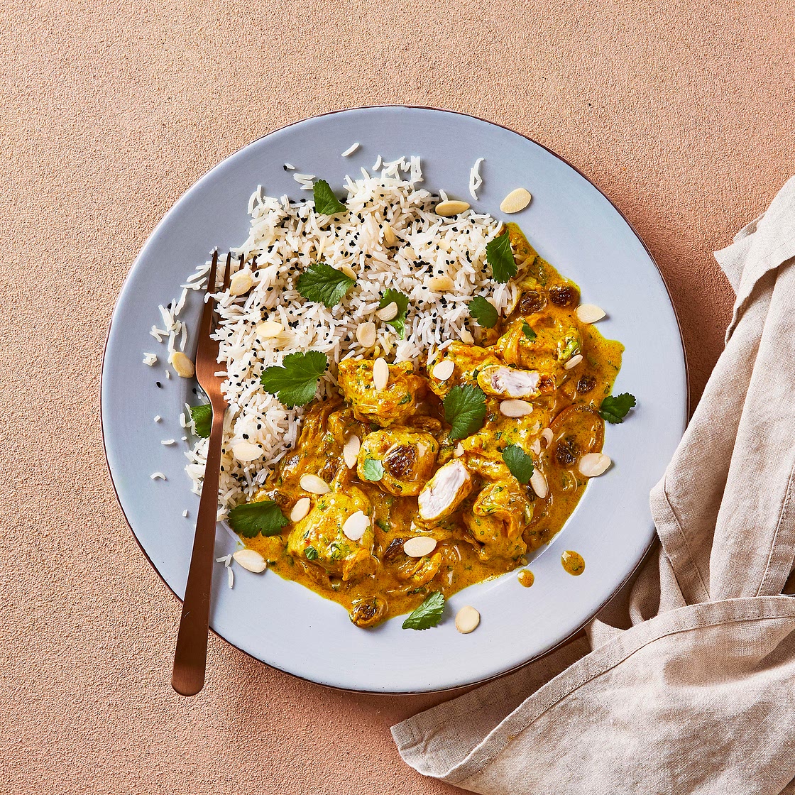 Coronation Chicken Curry With Nigella Rice