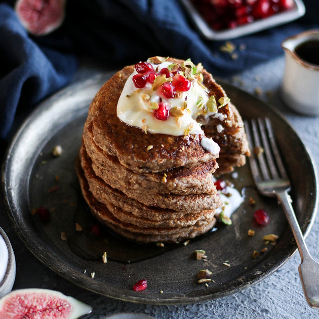 Simple Oatmeal Pancakes