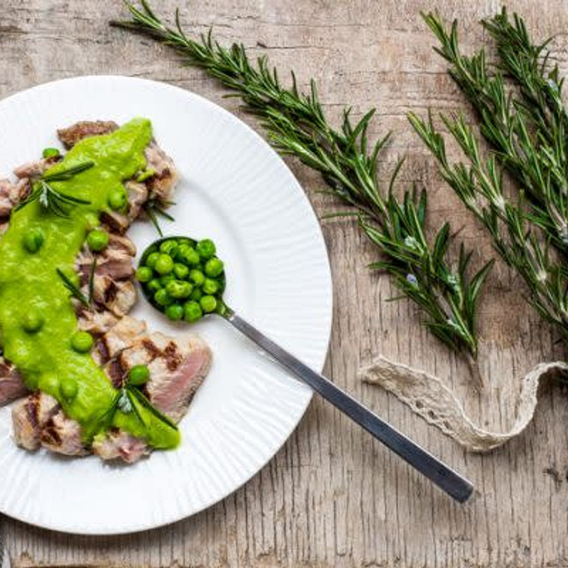 Crema di piselli e bistecca di cavallo