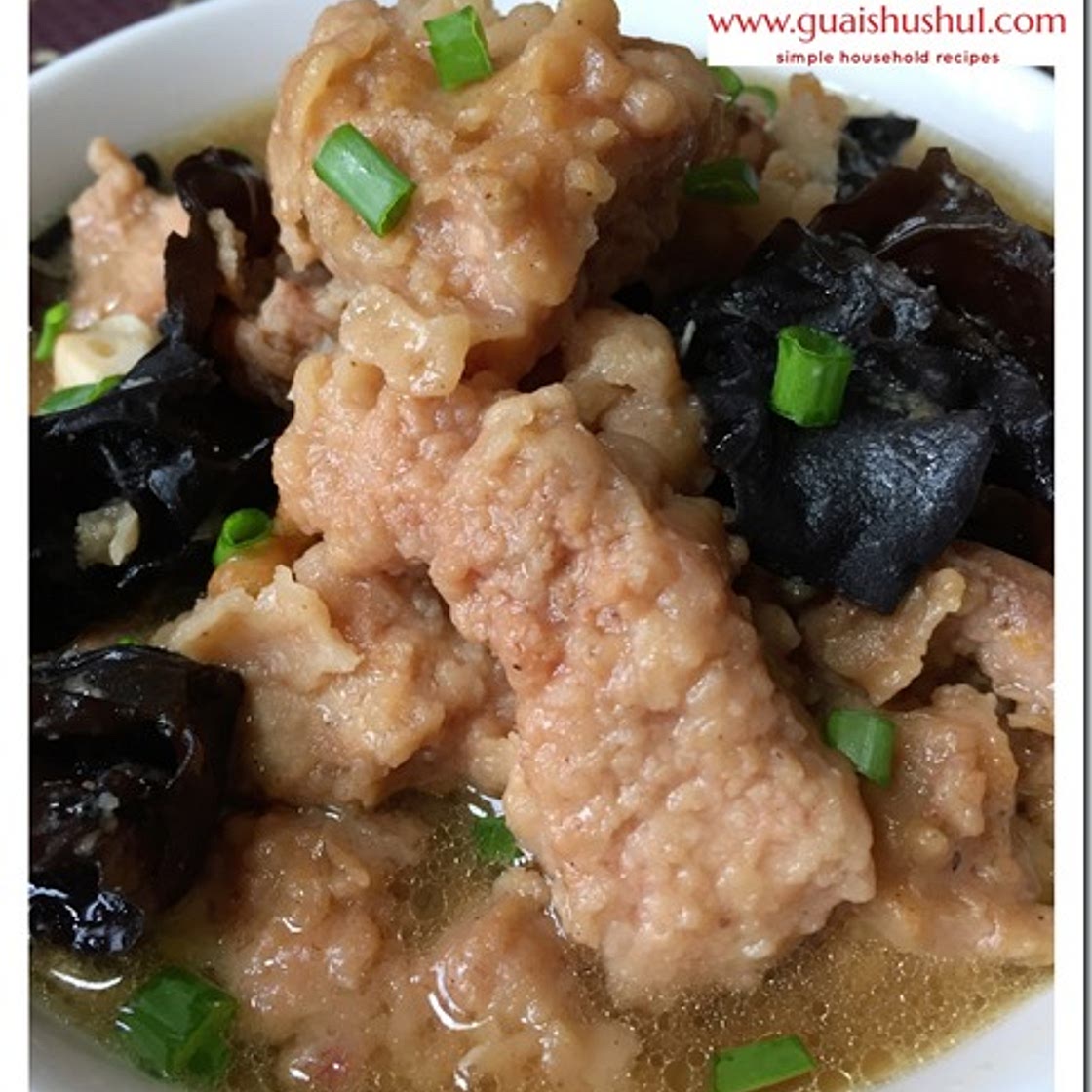 Hakka Nam Yu Fried Meat With Black Fungus (客家南乳炸肉 焖木耳） - Guai Shu Shu