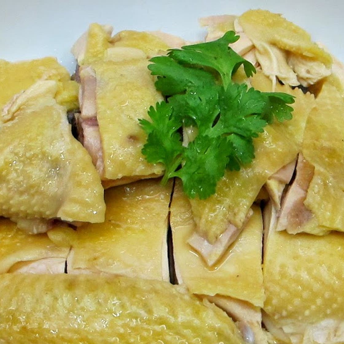 Hakka Steamed Salted Chicken / 客家蒸盐鸡