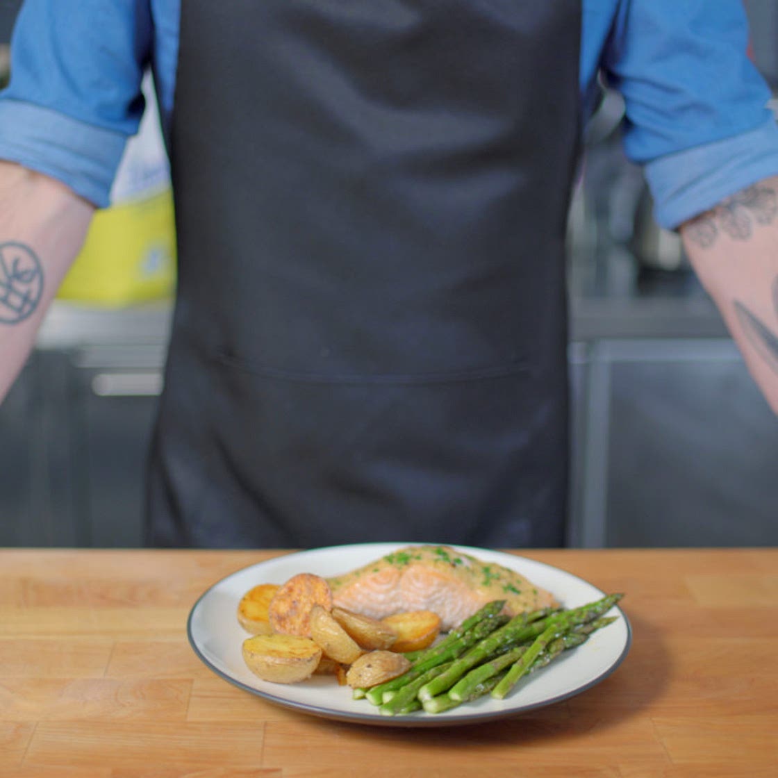 Garlic-Lemon Glazed Salmon
