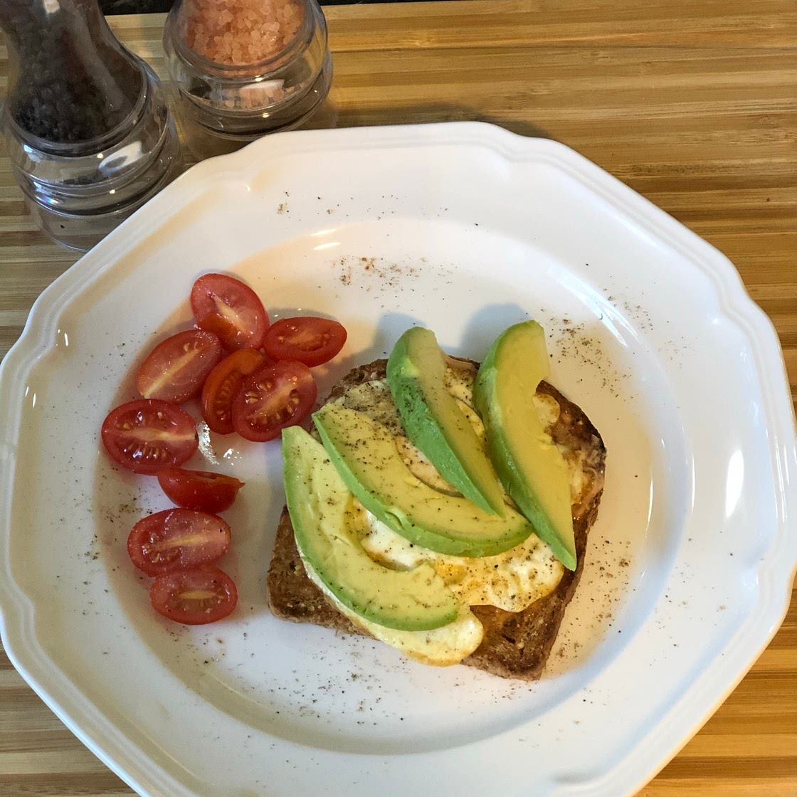 Avocado Egg Toast Ready in less than 10 minutes!