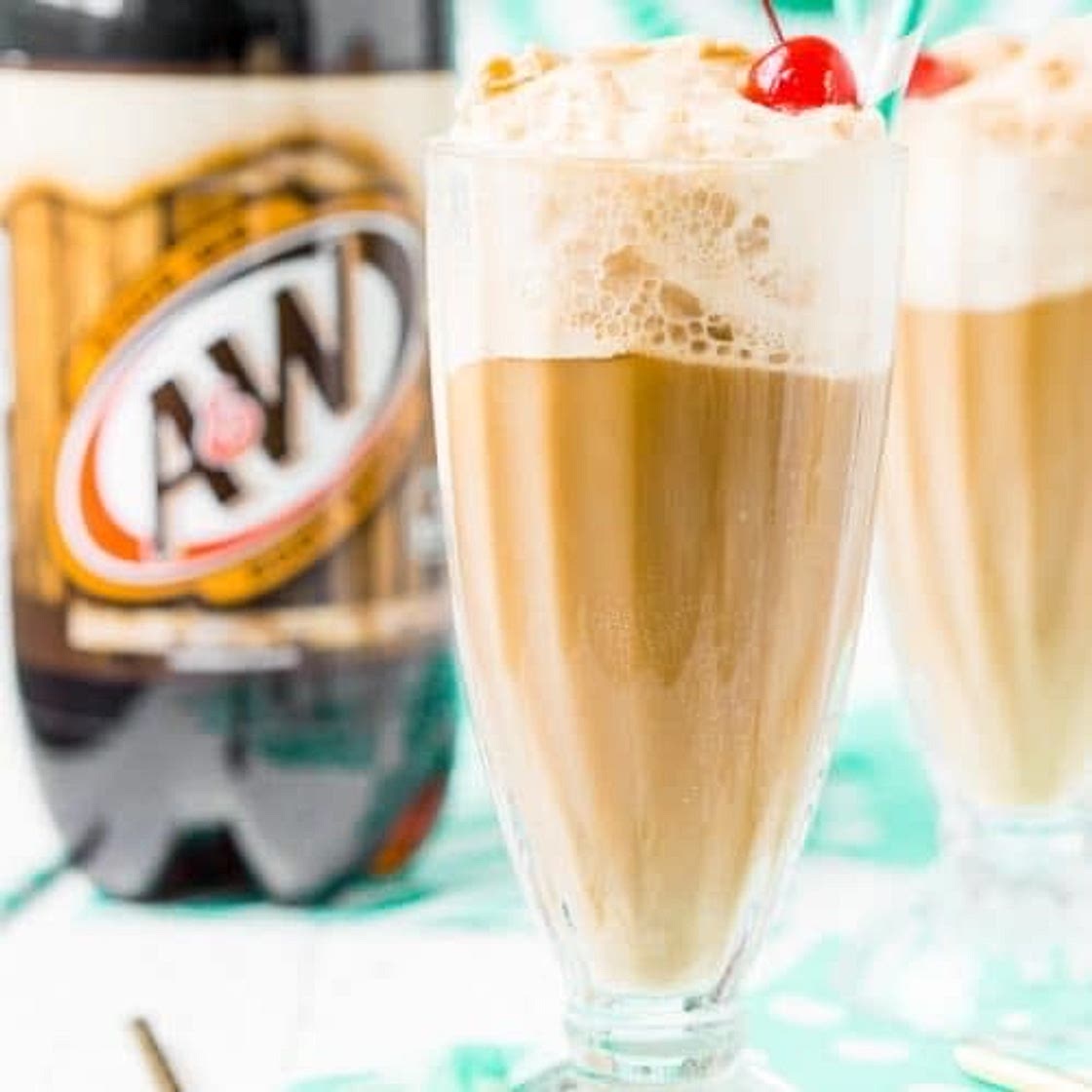 Root beer Creme soda Float