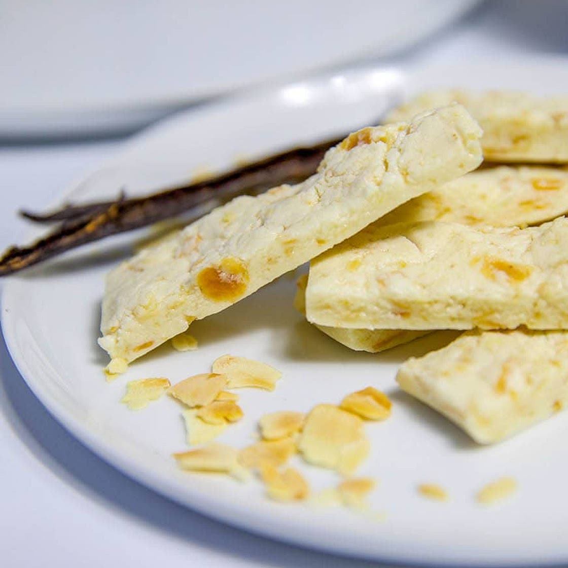 Vanilla Nougat Keto Protein Bar - Smart Bar style