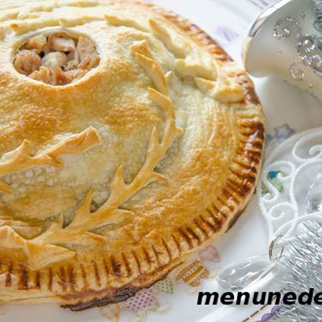 курник из слоеного теста