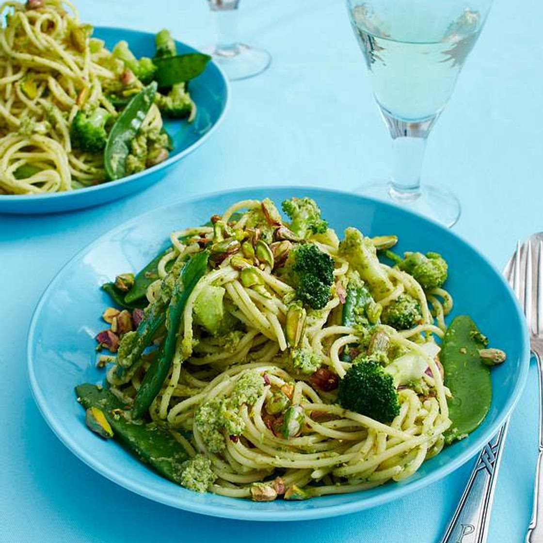Nudeln mit Brokkoli-Pesto