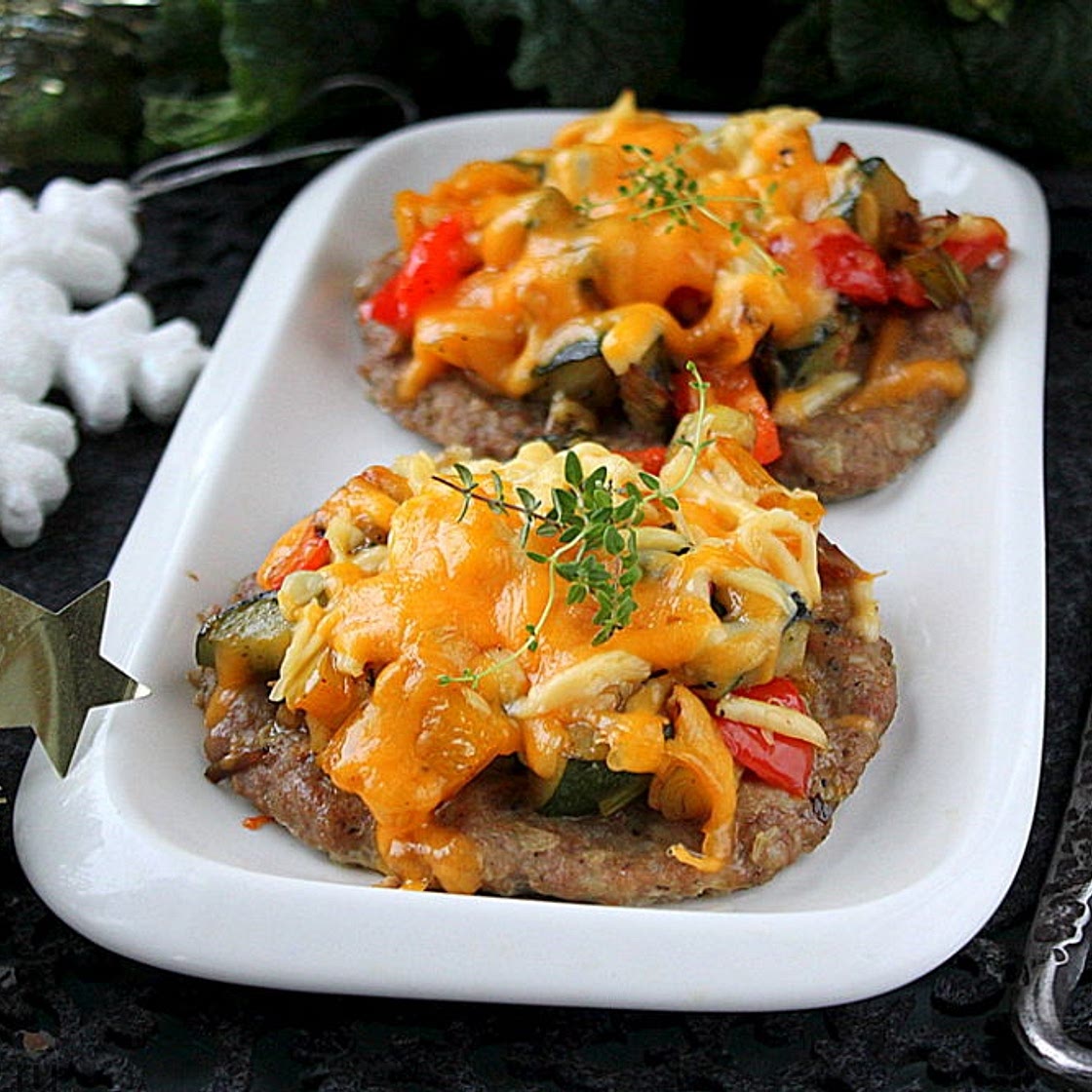 Котлеты “Генеральские” с овощами и сыром
