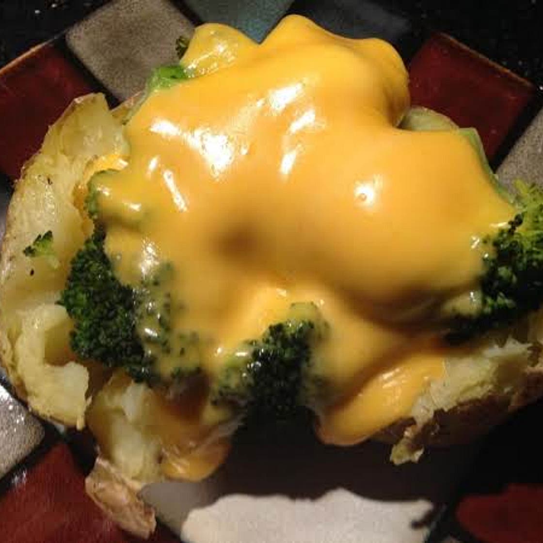 BROCCOLI STUFFED BAKED POTATO