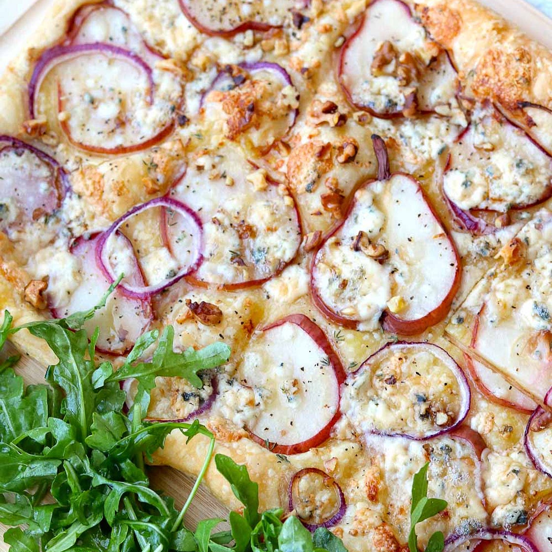 Puff pastry with Pears Gorgonzola and Walnuts