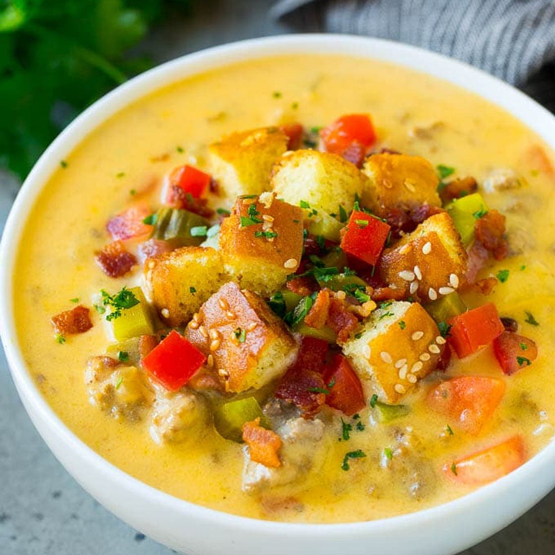 Cheeseburger Soup