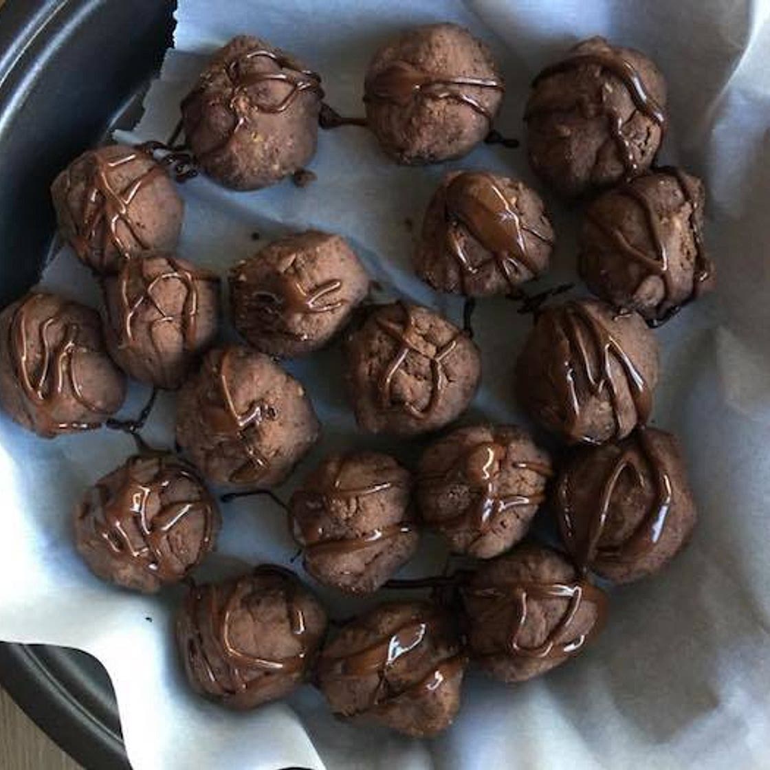 Dark Chocolate Peanut Butter Protein Bites