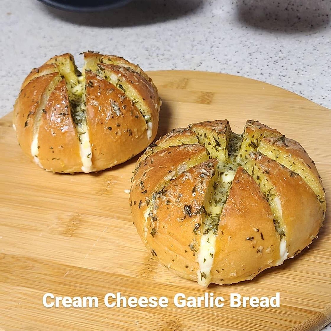 Cream Cheese Garlic Bread