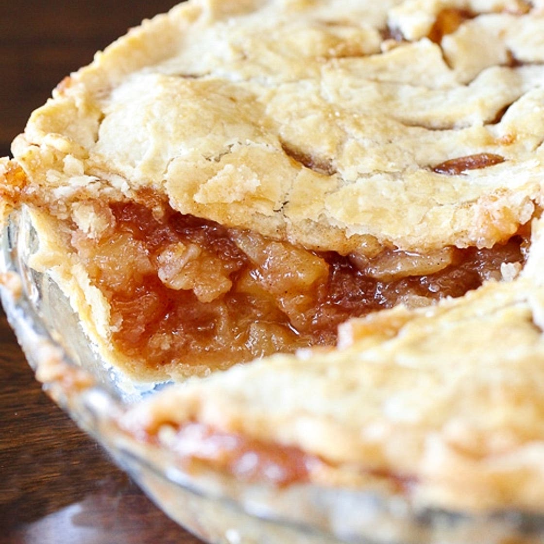 Traditional Homemade Apple Pie