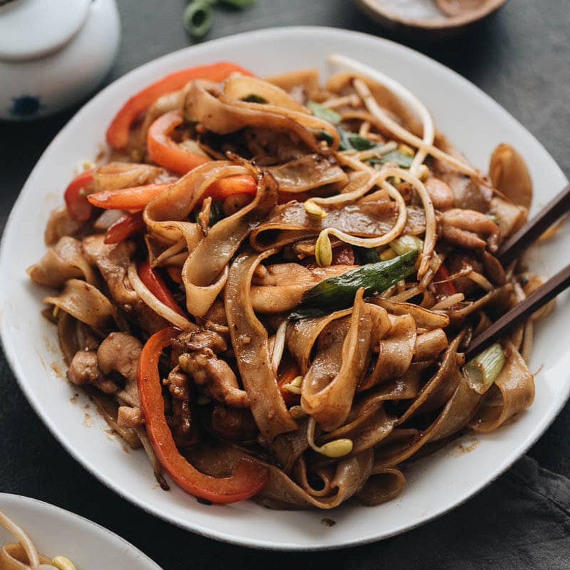 15-Minute Chicken Chow Fun (Chicken Fried Rice Noodles)