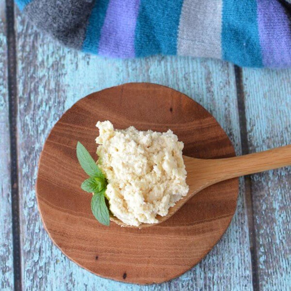 Homemade Foot Scrub - Refreshing DIY Foot Scrub