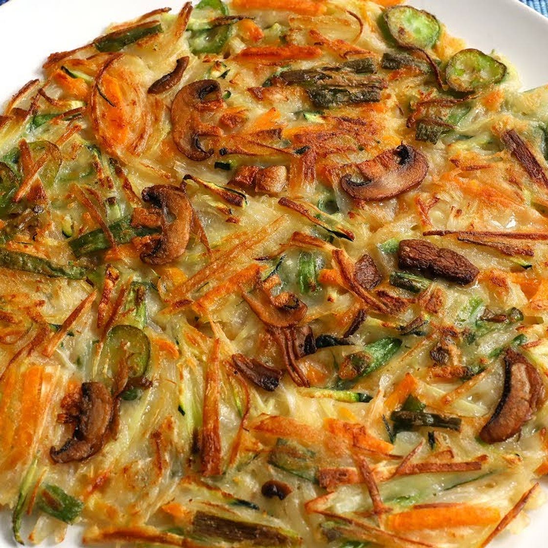 Vegetable pancake (Yachaejeon)