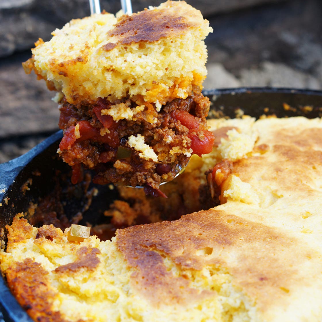 Camp Chili & Cornbread