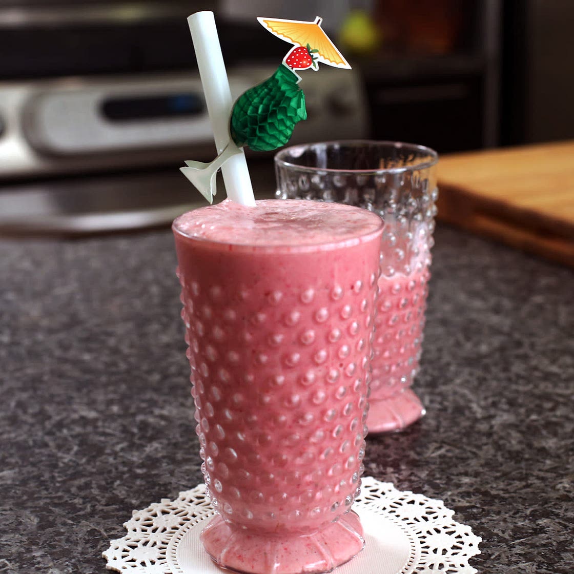 Vodka strawberry Milkshake 