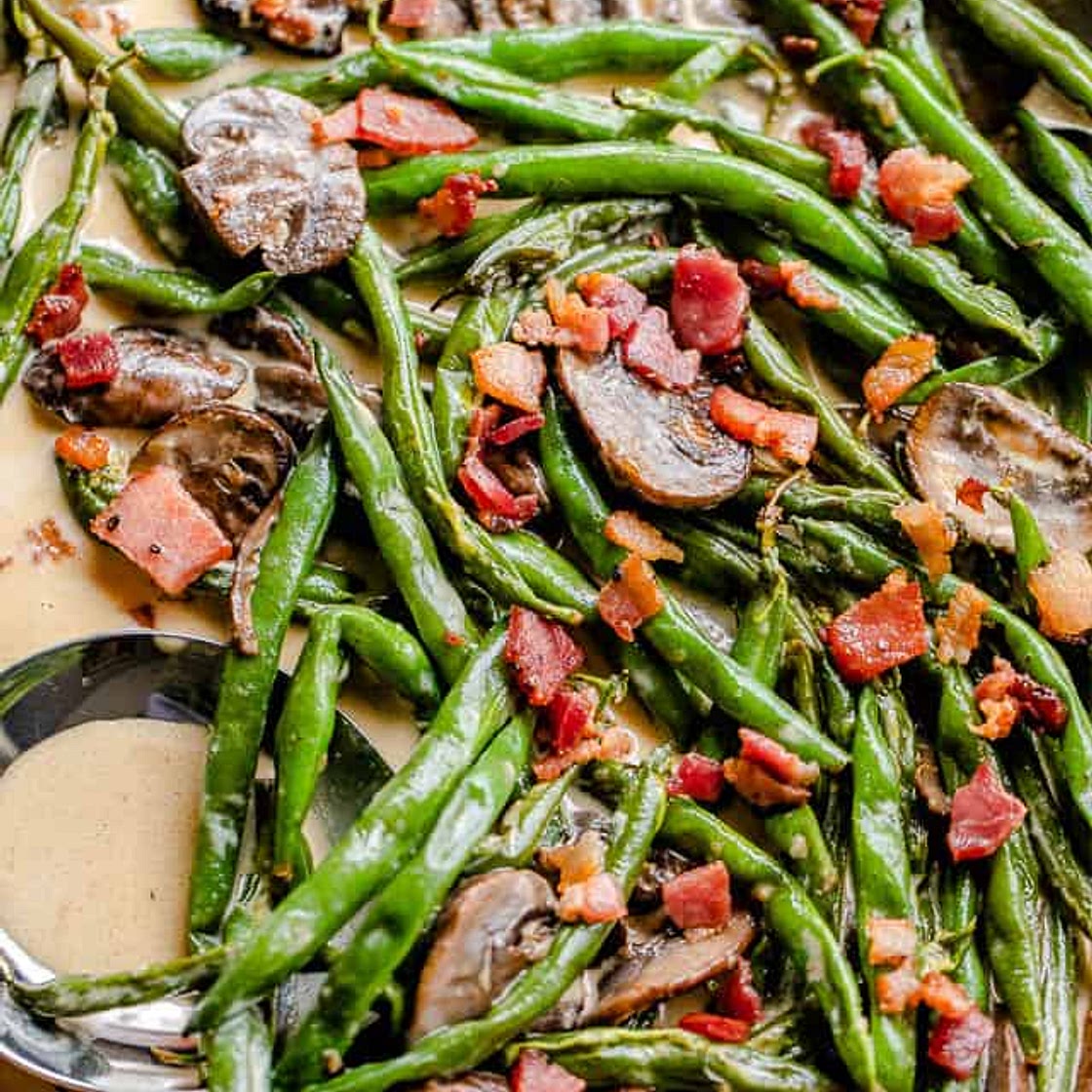 GREEN BEANS AND MUSHROOMS IN CREAM SAUCE