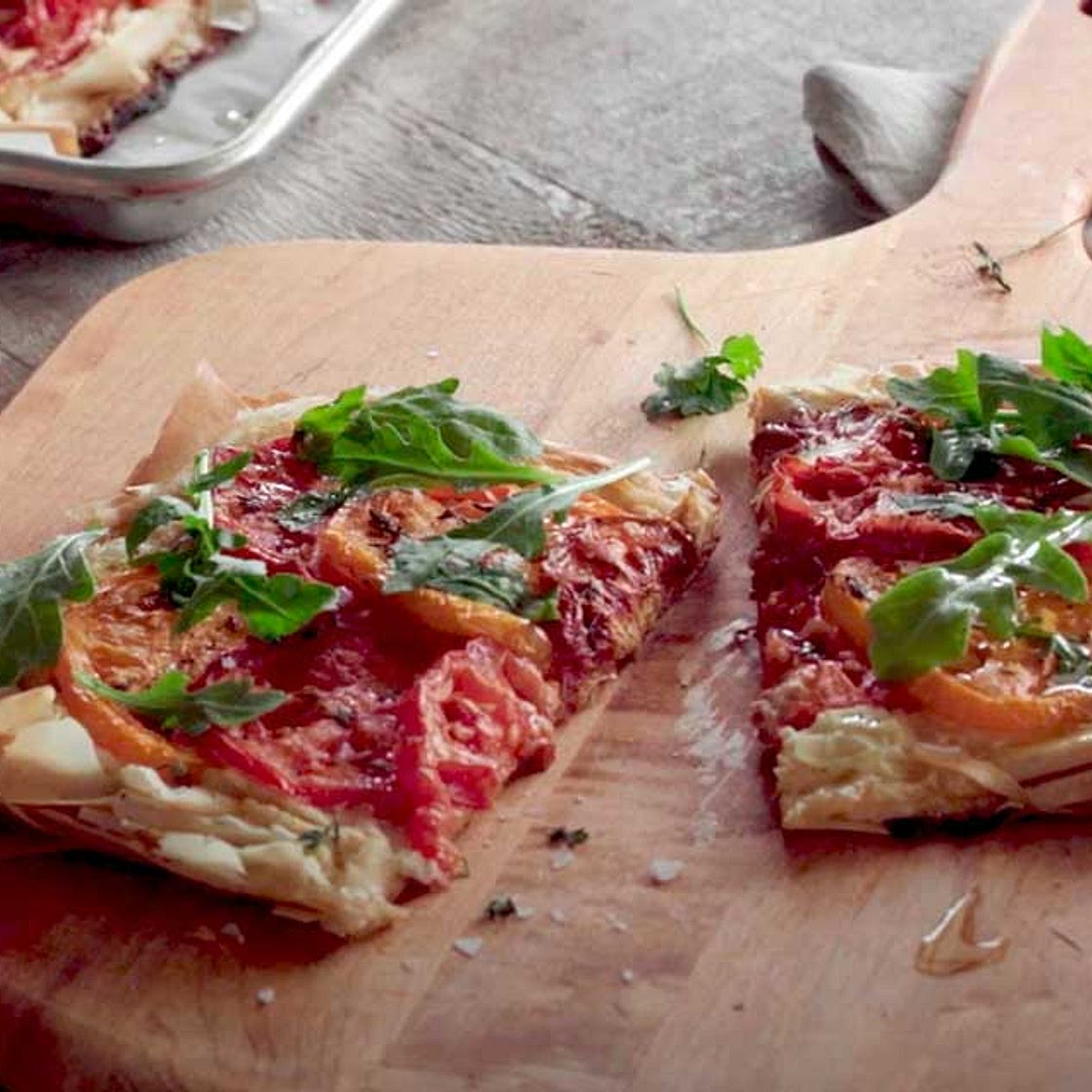 TOMATO PHYLLO PIZZA