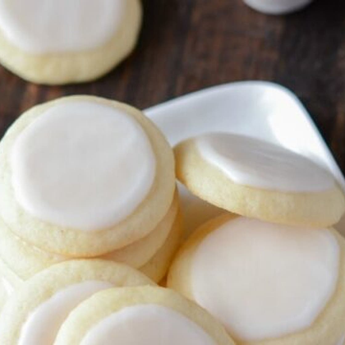 Almond Meltaway Cookies