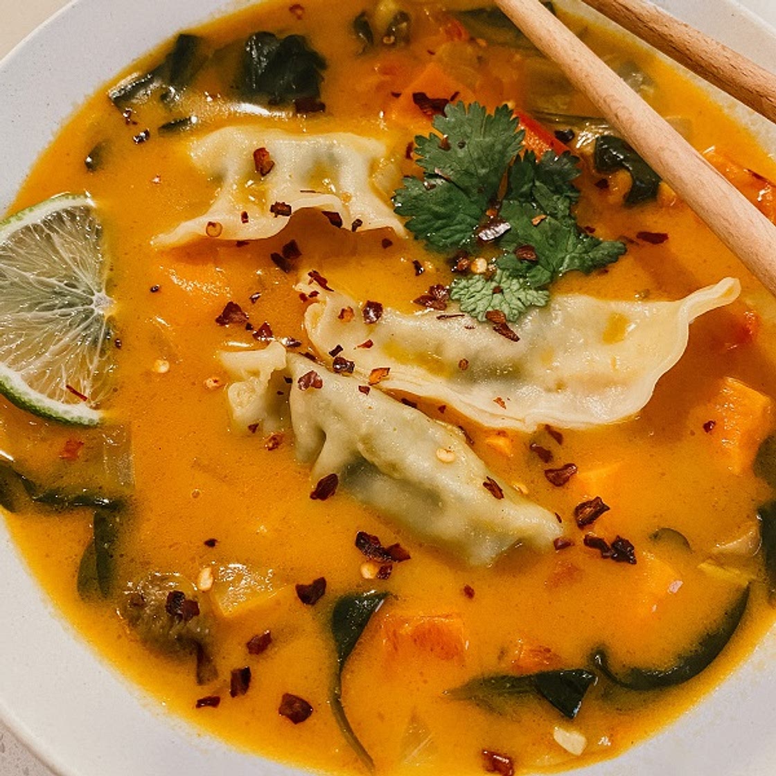 Thai Coconut Curry Potsticker Soup
