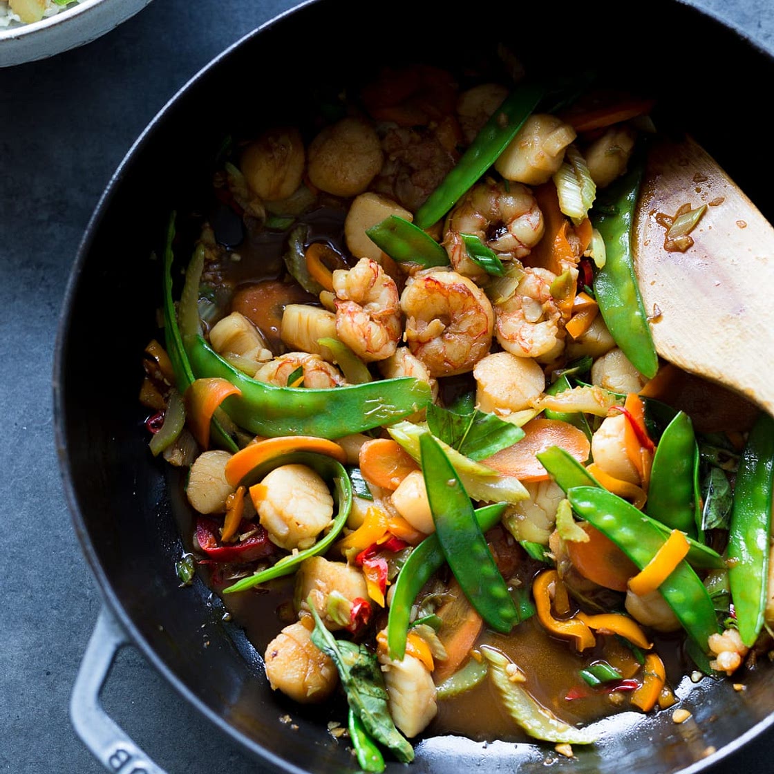 Whole30 Shrimp and Scallop Stir Fry