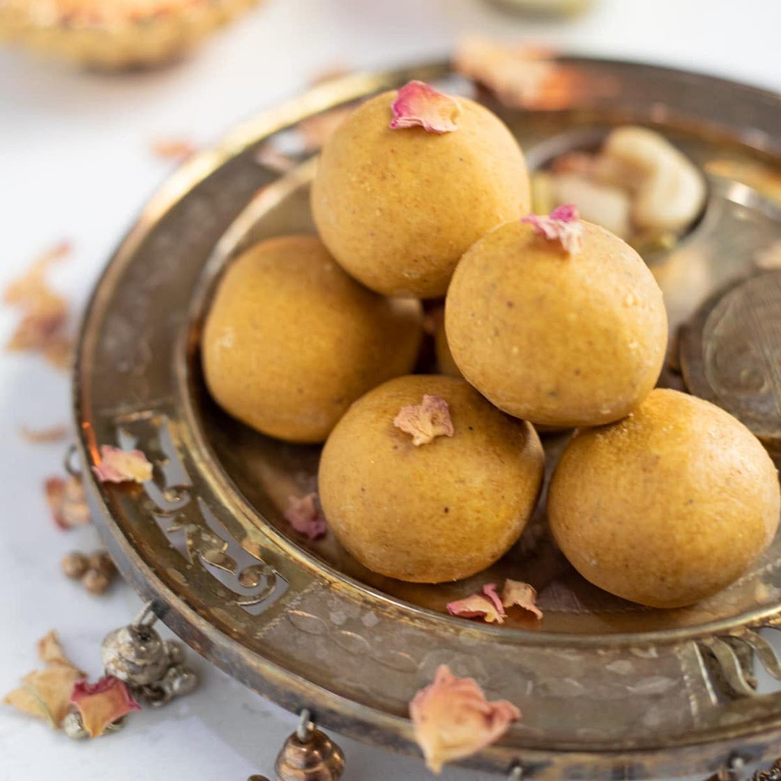 Besan Ladoo Recipe