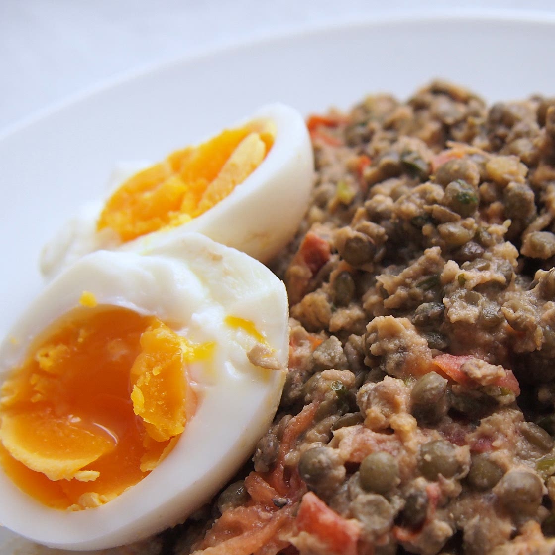 Crushed puy lentils with tahini and cumin