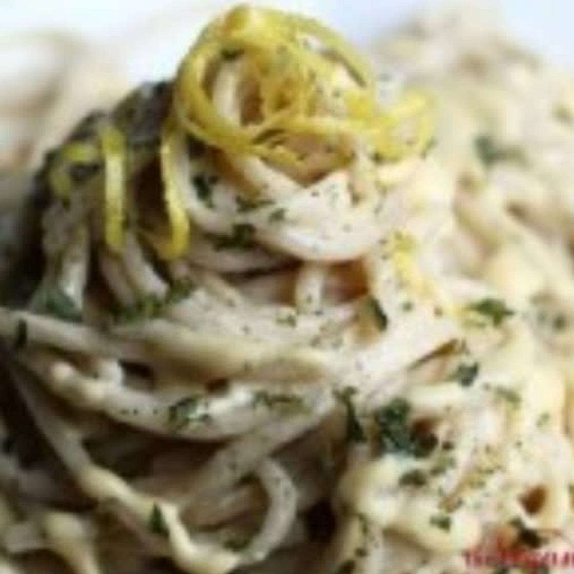 the Best Vegan Garlic Alfredo Sauce - Print