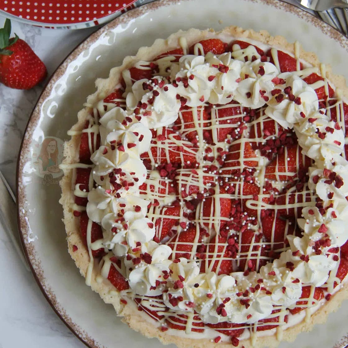 White Chocolate and Strawberry Tart!