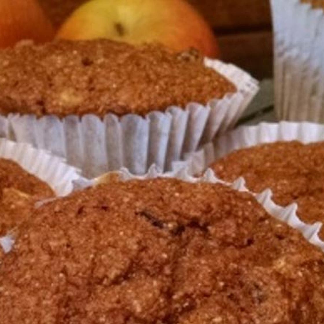 Applesauce Cinnamon Muffins