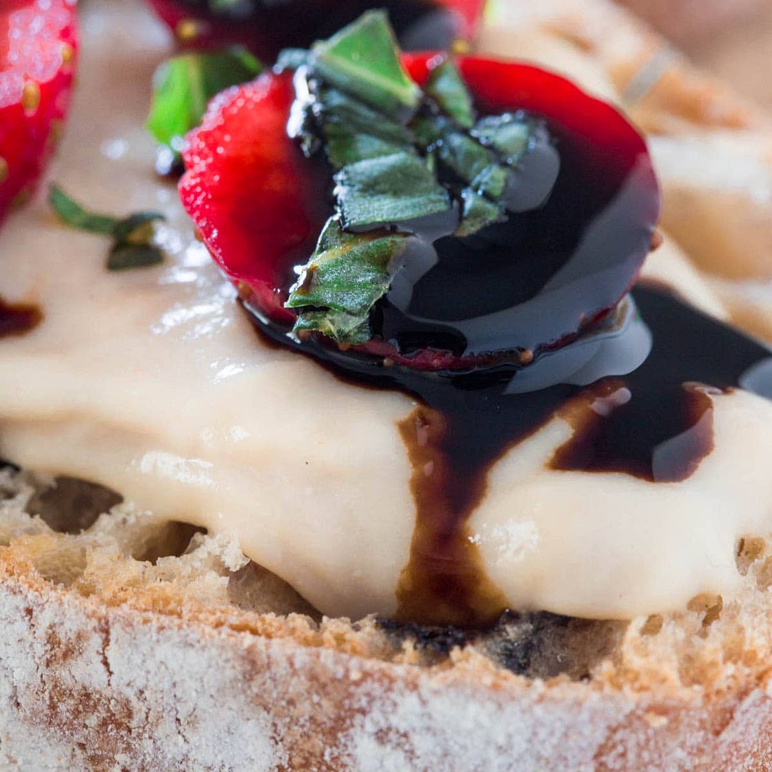 Vegan Crostini