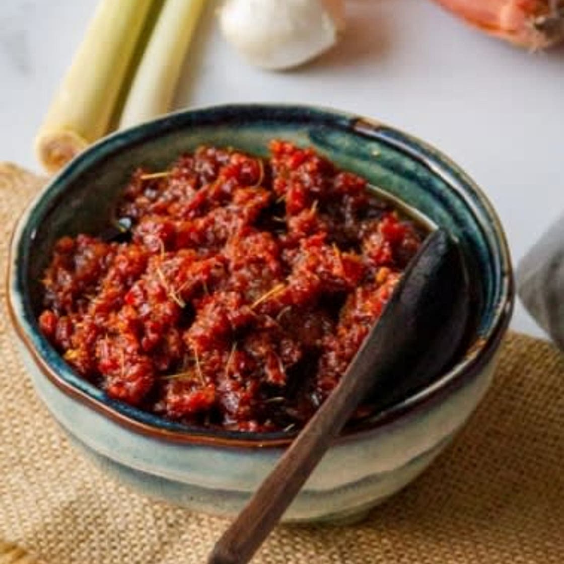 Easy Vegan Sambal (Red Chili paste) - WoonHeng