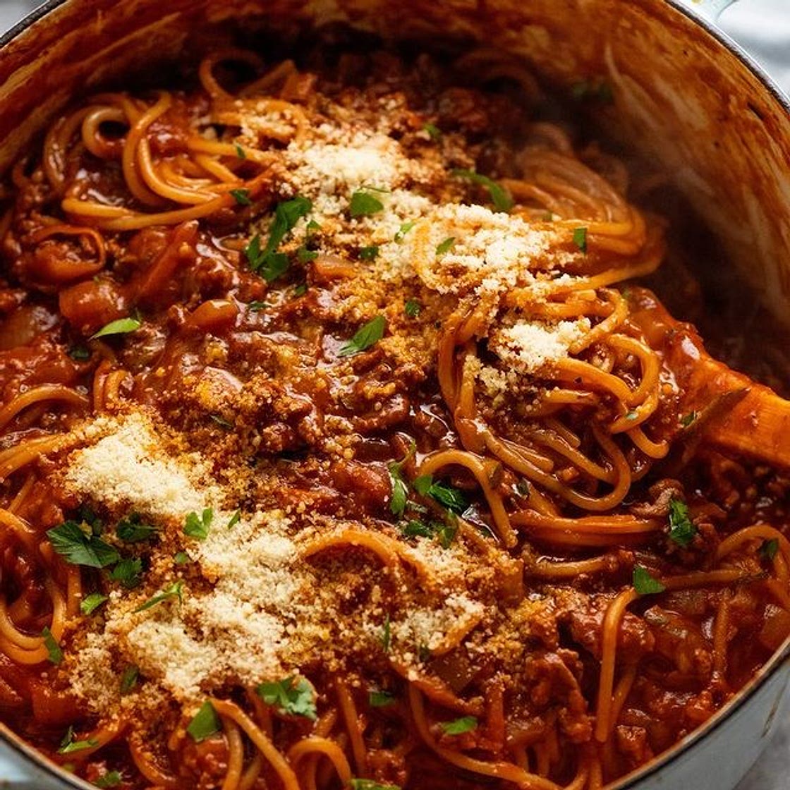 One Pot Spaghetti Bolognese (serves 5 - 6)
