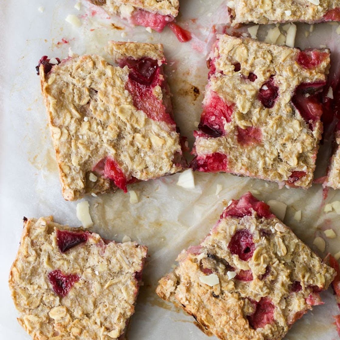 Plum and Almond Sliced Baked Oats Recipe