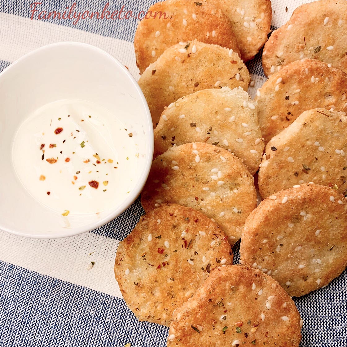 Keto crackers without eggs