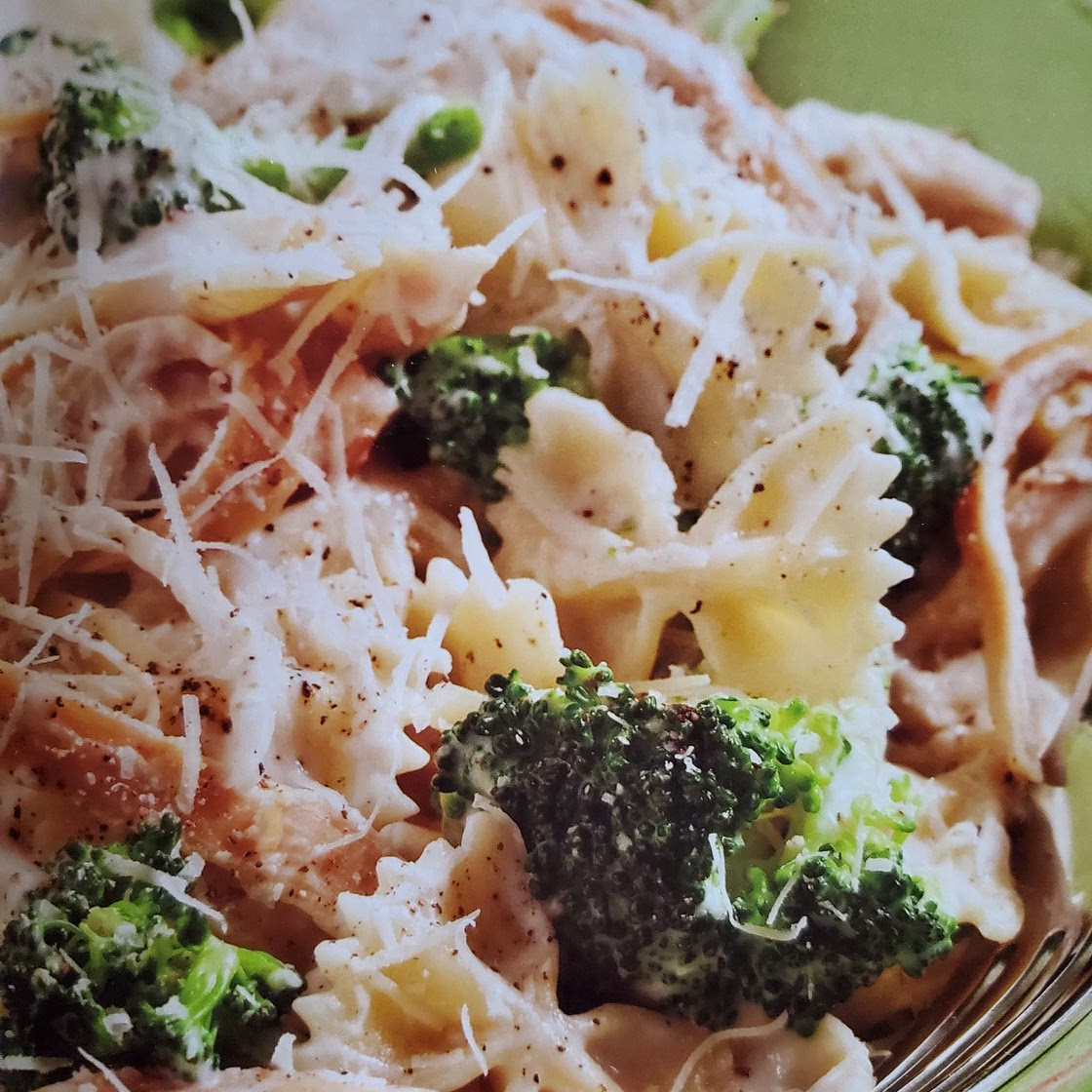 Light Chicken and Broccoli Alfredo