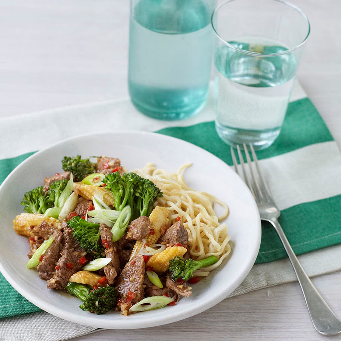 Lighter stir-fried beef with broccoli and sweetcorn