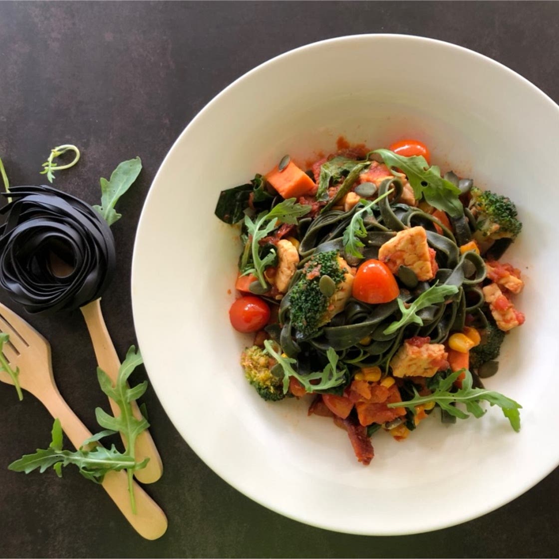 Fettuccini Protein Pasta Bowl, Tempeh & Broccoli