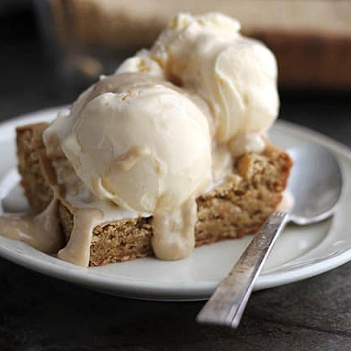 Blondie Sundaes with Creamy Maple Sauce
