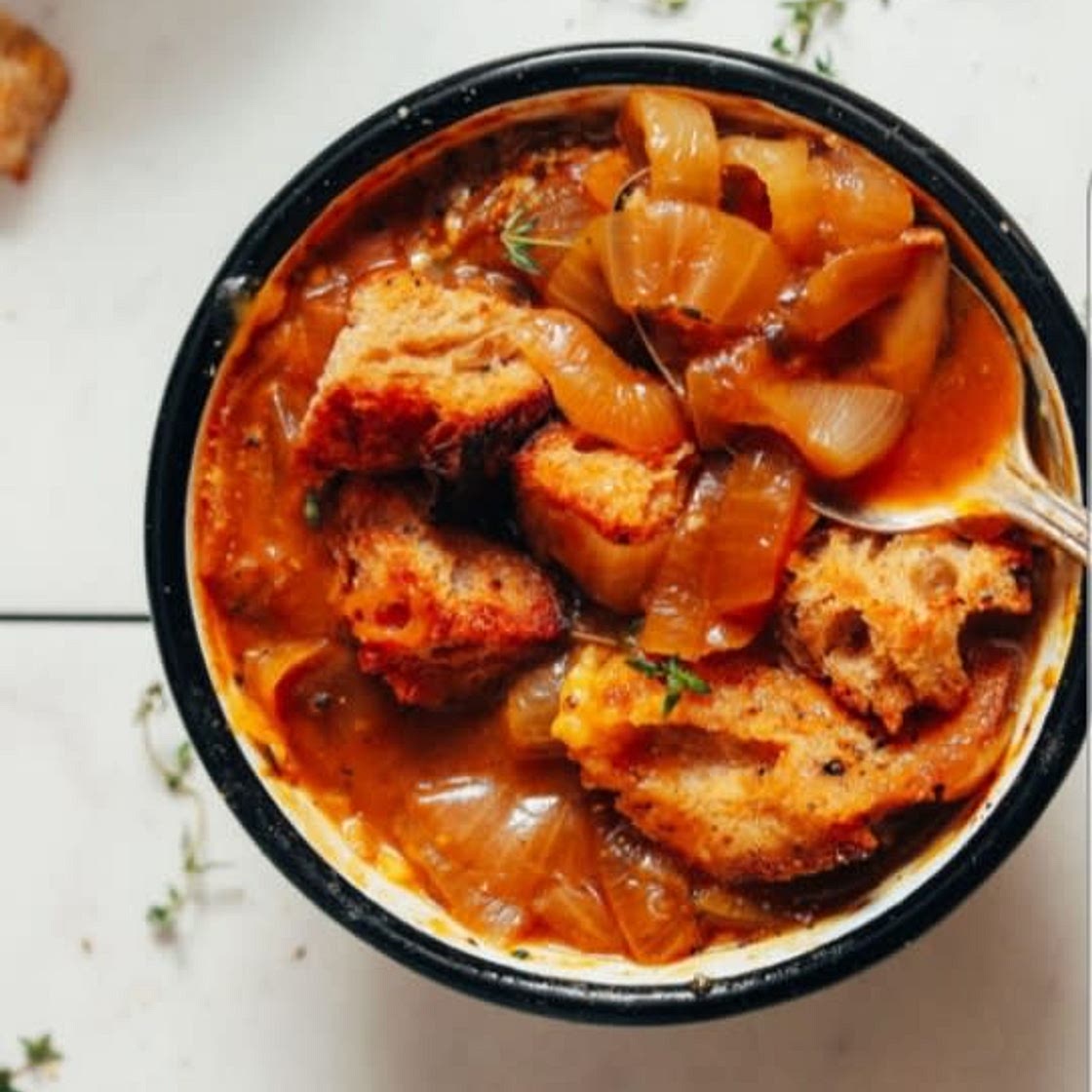 1-Pot French Onion Soup (Vegan!) - Minimalist Baker