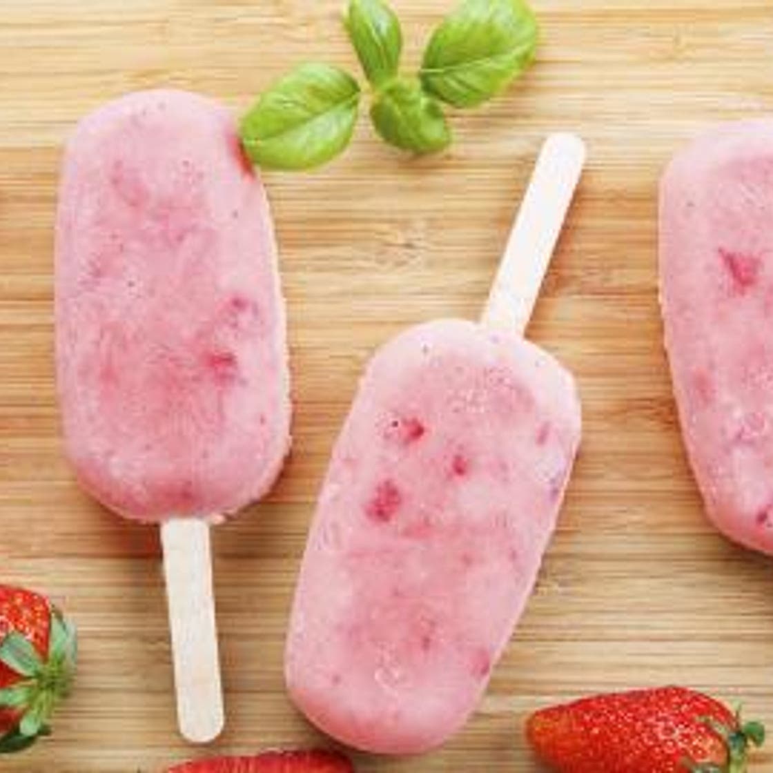Helado casero polo de fresa