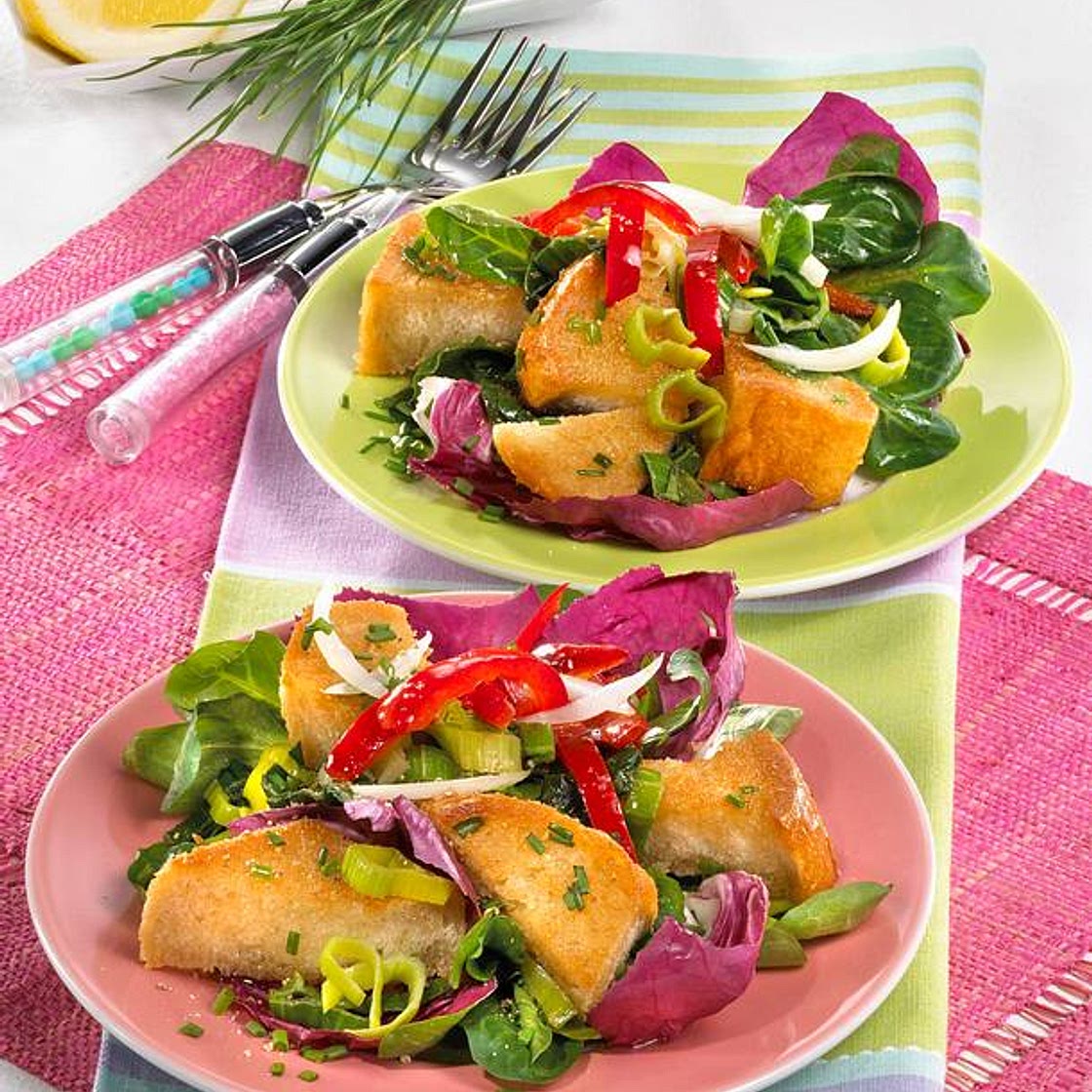 Deftiger Brotsalat