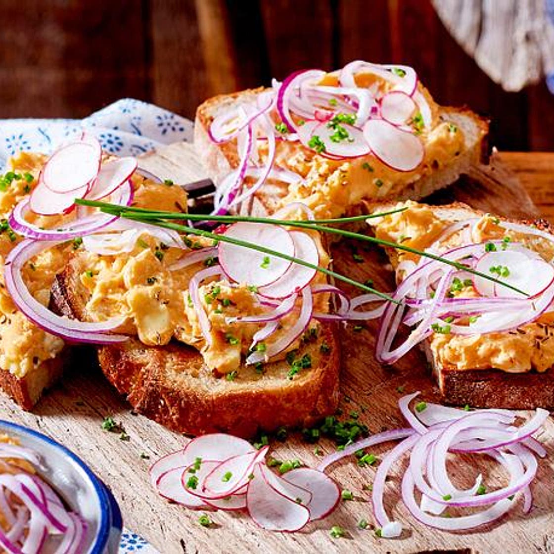 Obatzter-Crostini