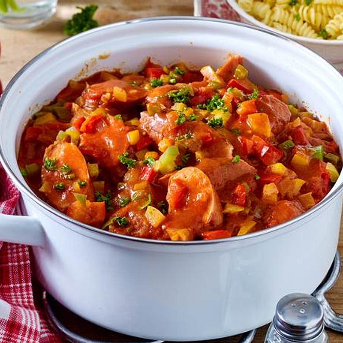 Paprika-Wurst-Gulasch