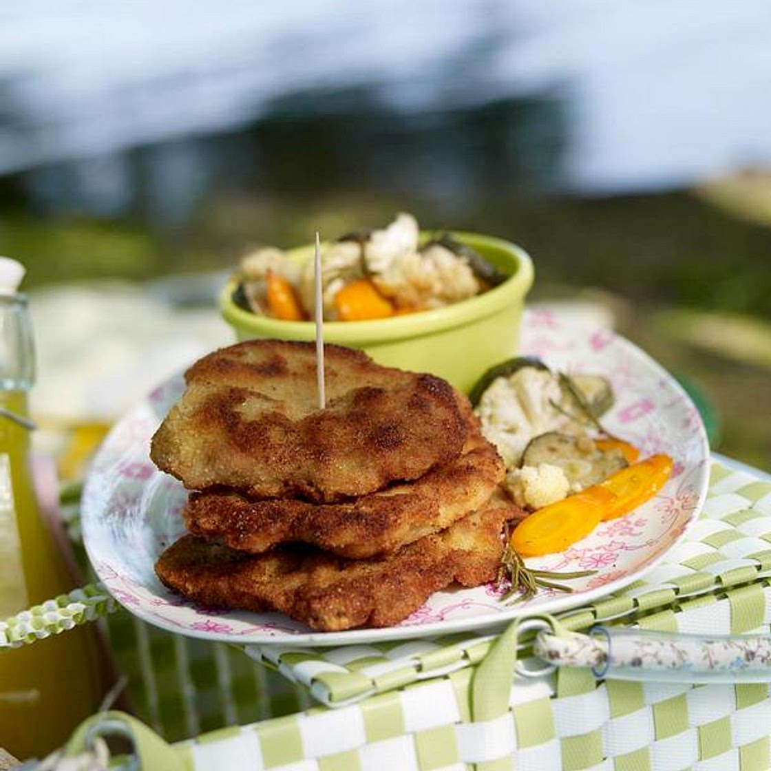 Mini-Schnitzel mit mariniertem Sommergemüse