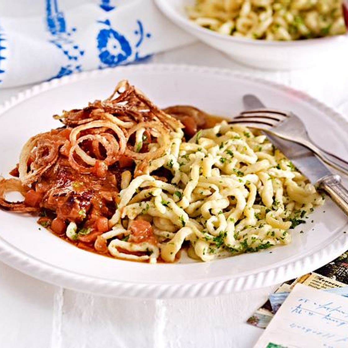 Butterspätzle zu Zwiebel-Rostbraten